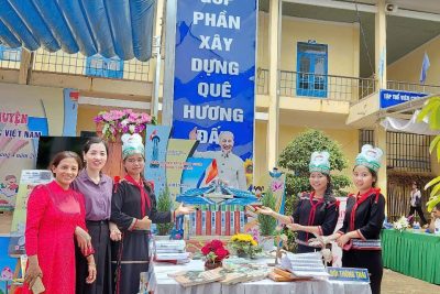 TRƯỜNG THCS ĐOÀN THỊ ĐIỂM THAM GIA “CHUYÊN ĐỀ XẾP SÁCH NGHỆ THUẬT” ĐẠT GIẢI NHẤT.
