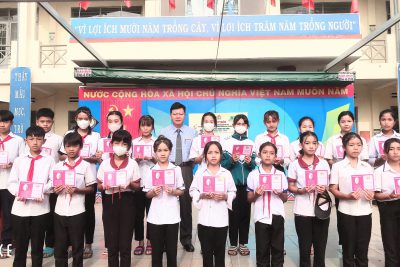 NGÀY HỘI TUYÊN DƯƠNG CHÁU NGOAN BÁC HỒ VÀ CÔNG NHẬN HOÀN THÀNH CHƯƠNG TRÌNH RLĐV, TUYÊN DƯƠNG CHỈ HUY ĐỘI GIỎI